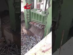 स्टील प्लेटों और बीमों के लिए उच्च-क्षमता गैन्ट्री स्क्रैप कतरनी